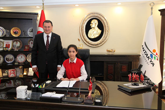 23 Nisan 2013 Sembolik Belediye Başkanı (3)