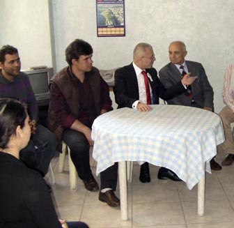 vayisoglu_isitme_engellileri_ziyaret_etti_buyuk