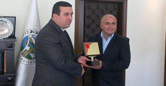 özer-plaket