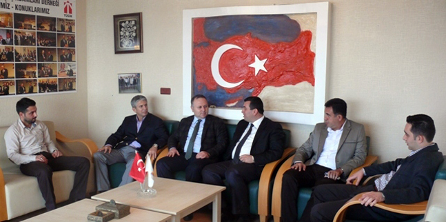 BÜLENT ÖZER İSGİAD 'ta (3)