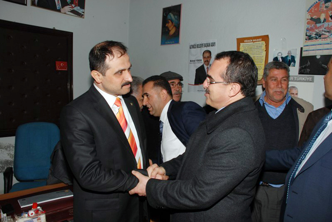 MHP İlçe Yönetimi Nezaket Ziy (2)_800x536