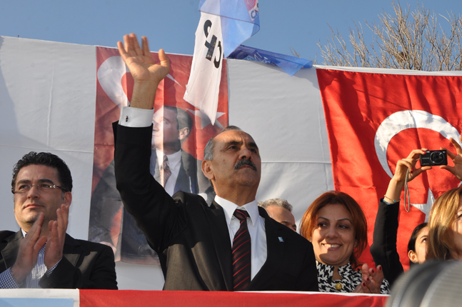 NAZIM CULHA -LÜTFÜ SAVAŞ ARSUZ MİTİNGLER (3)