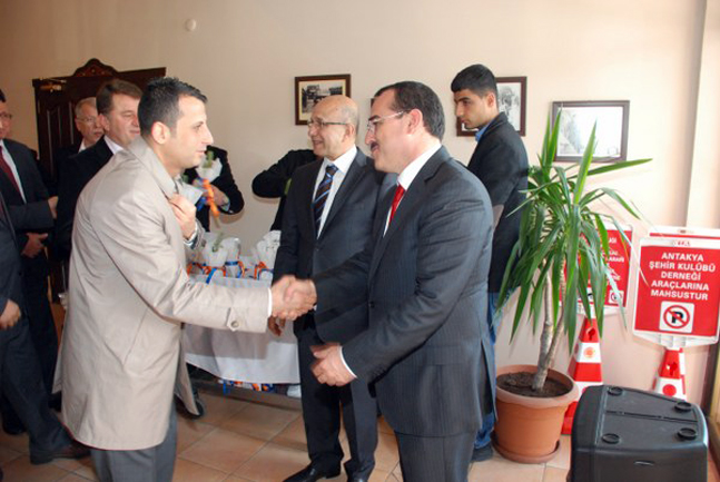 Toplantı resimleri (2)_600x402
