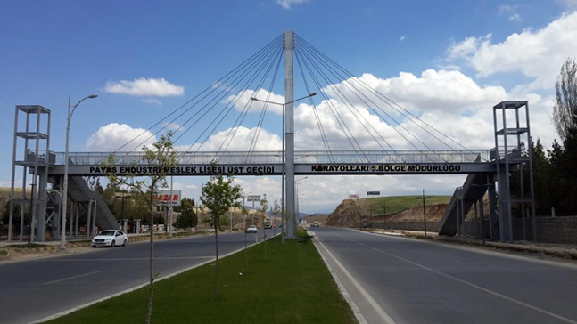 ÜST GEÇİT.1