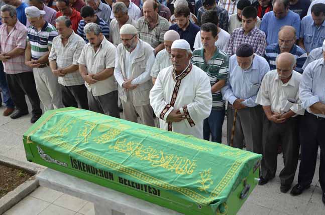 fuat kaya babasını kaybetti (3)