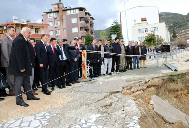 BAŞKAN SAVAŞ EL ELE VEREREK MAĞDURİYETİ GİDERECEĞİZ (1)