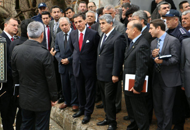 BAŞKAN SAVAŞ EL ELE VEREREK MAĞDURİYETİ GİDERECEĞİZ (3)