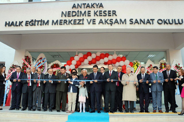 HALK EĞİTİM MERKEZİ HATAYLILARIN HİZMETİNE AÇILDI (9)