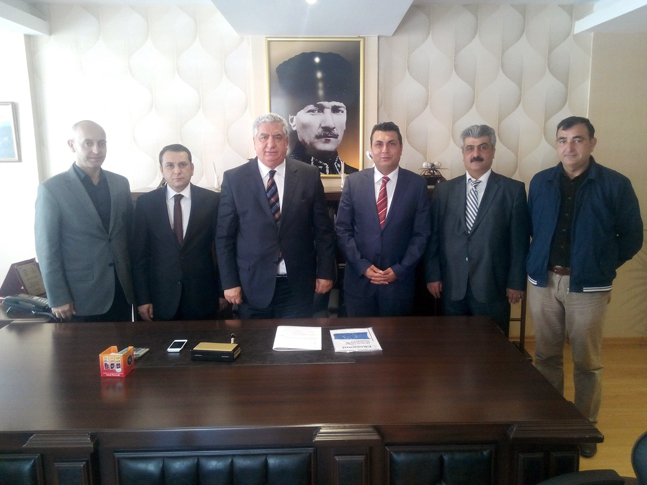 NURİ ÜYSEN DE TÜMSİADLI OLDU (3)