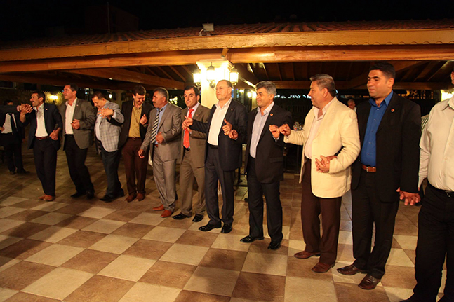 BAŞKAN SAVAŞ, MAHALLE MUHTARLARIYLA BİRARAYA GELDİ