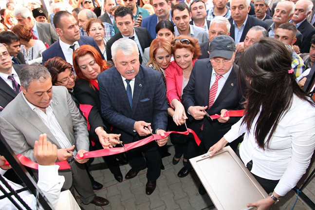 HBB-SOSYAL-MARKETLERİNİN-5.-ŞUBESİ-DÖRTYOLDA-AÇILDI-3-800x533