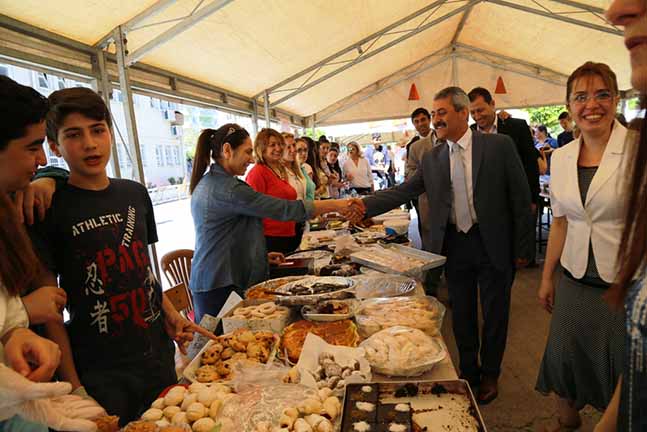 Kermes (2)