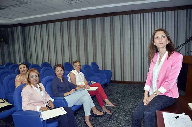 KADIN GİRİŞİMCİLERE LİDERLİK KURSU (1)