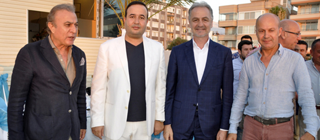 ekonomiye-yon-verenleri-agirladi-110700-0a7d1b