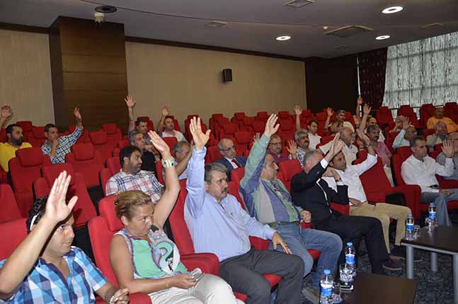 İTSO VAKIF YÖNETİMİ GÜVEN TAZELEDİ (1)