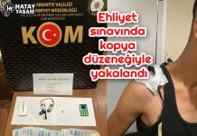Ehliyet sınavında kopya düzeneğiyle yakalandı