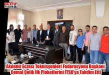 Akdeniz Eczacı Teknisyenleri Federasyonu Başkanı Cemal Çelik İlk Plaketlerini İTSO’ya Takdim Etti