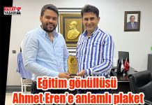 Eğitim gönüllüsü Ahmet Eren’e anlamlı plaket